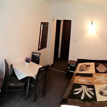 Dom Goscinny U Alicji Homestay Pogorzelica (Gmina Rewal)