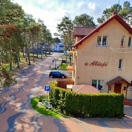 Dom Goscinny U Alicji Pogorzelica (Gmina Rewal)